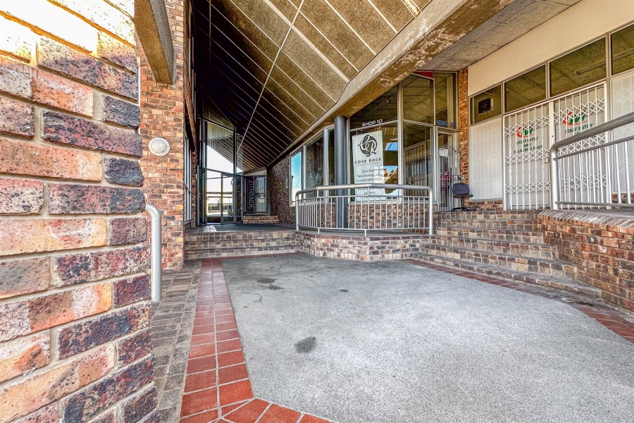 Commercial Property for Sale in Vincent Eastern Cape